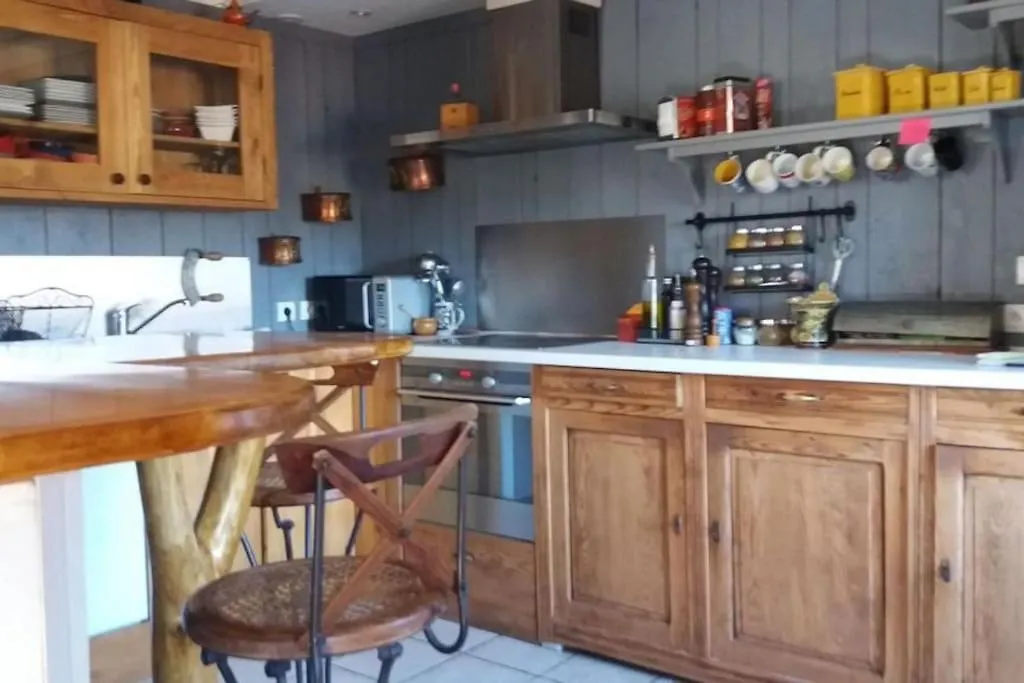 Casa de Férias Casa Flo Vila Polignac  França
